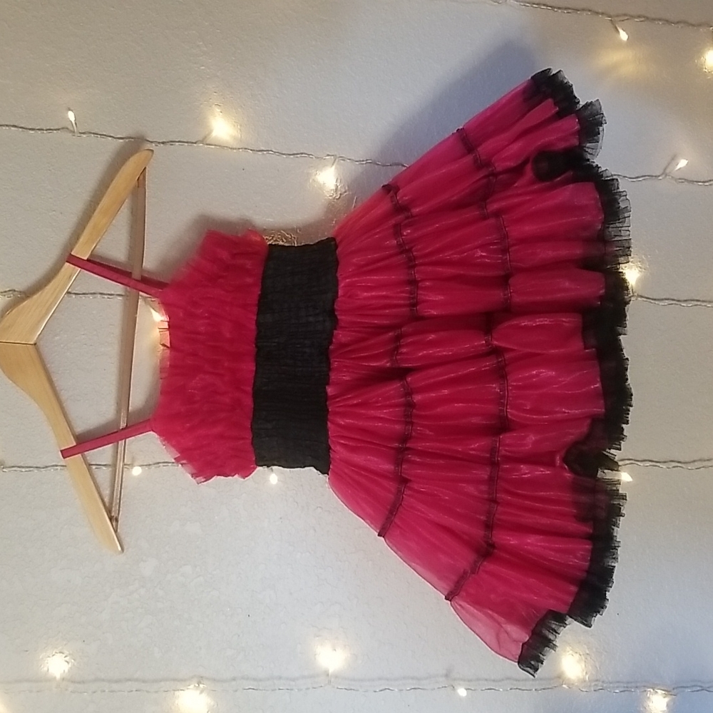 Ooh la la dress‎ size 4